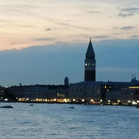 Orizzonte Marino Blu-Vacanza Ricca Di Colori Cavallino-Treporti Exteriér fotografie